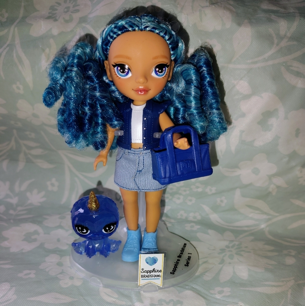 Rainbow High Littles Sapphire Bradshaw